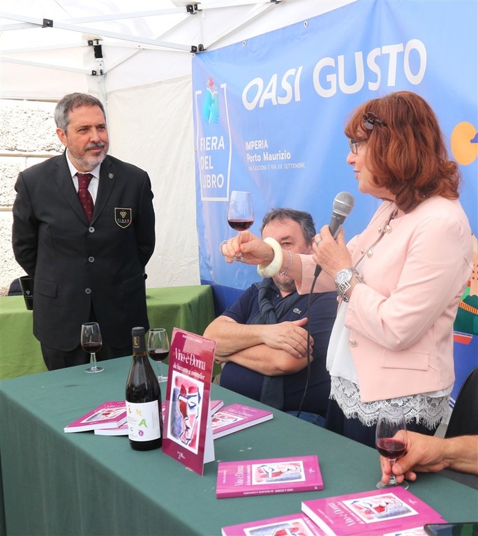 Fiera Del Libro Di Imperia Oasi Del Gusto Grandi Applausi Per Il