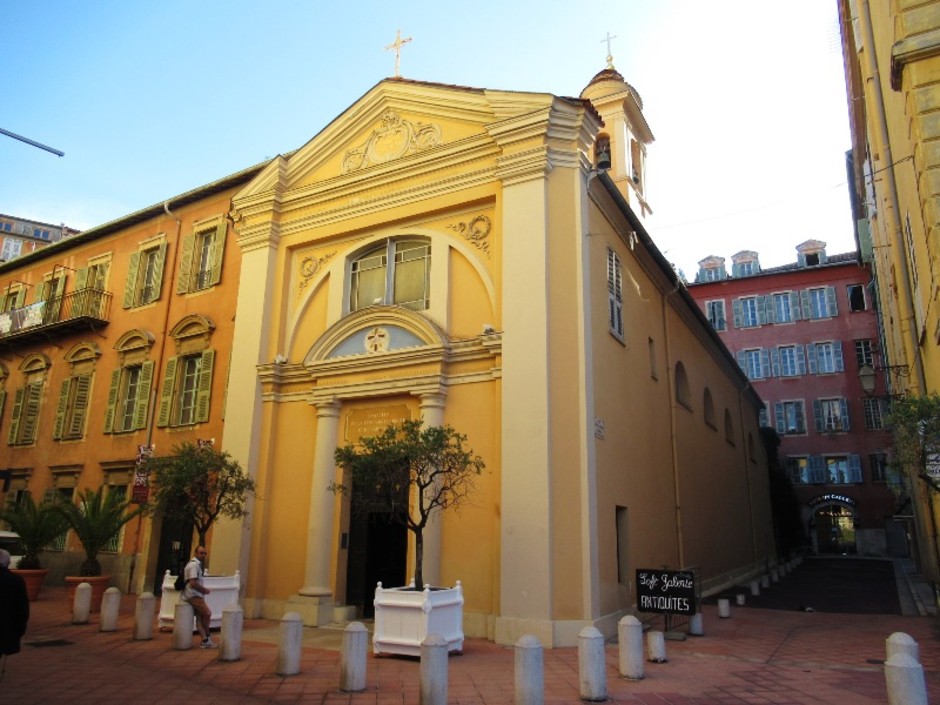 Il fascino discreto della Cappella della Très Sainte Trinité e del Saint Suaire a Nizza