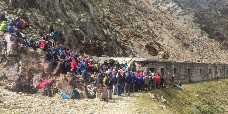 “Attraverso la memoria”: sul Colle del Ciriegia per ricordare la fuga degli ebrei da Saint Martin Vésubie verso l’Italia (Foto e Video)