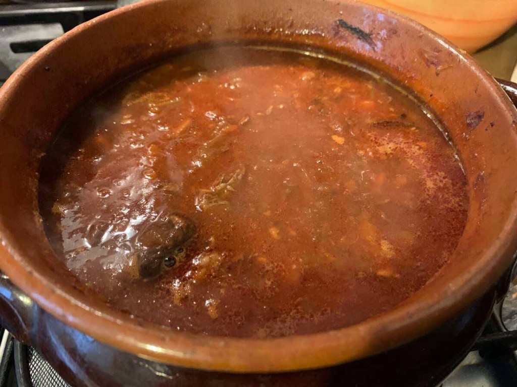 Sugo di carne alla genovese (tocco di carne)